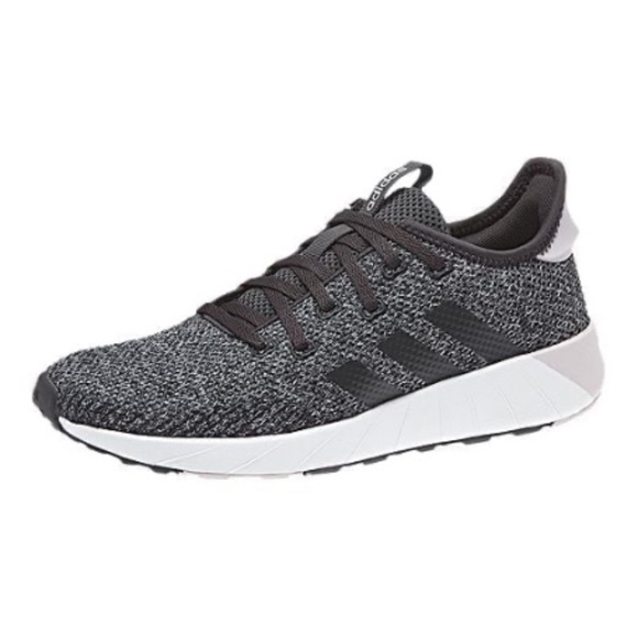 BRAND NEW women adidas questar running shoes size US 7 - Picture 1 of 6